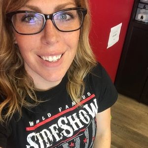 Meet your Posher, Danielle